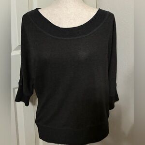 Majora Scoop neck Dark Grey Short Sleeve Swester Size L Ribed at neck, arm, neck